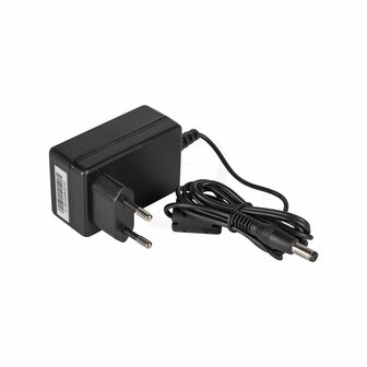 Megasat Royal Line III 22" Camping TV 12 en 24V met Triple Tuner en Fastscan