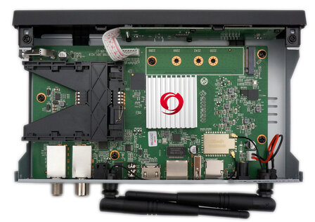 OCTAGON SF8008 V3 SUPREME 4K UHD E2 DVB-S2X &amp; DVB-C/T2 COMBO (DUAL OS)