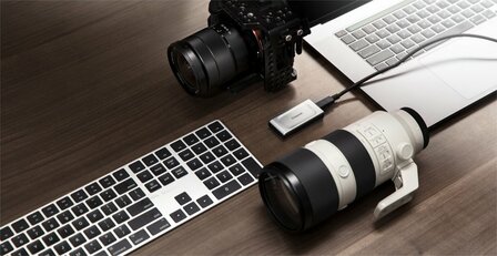 Kingston XS2000 | Externe SSD | 2000GB | USB 3.2 Gen 2x2 | Compact &amp; Snel | Zilver/Zwart