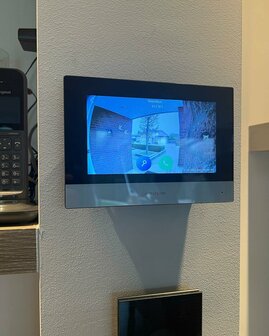 Hikvision DS-KH6350-WTE1, IP Binnenpost Zwart/Zilver, 7-inch