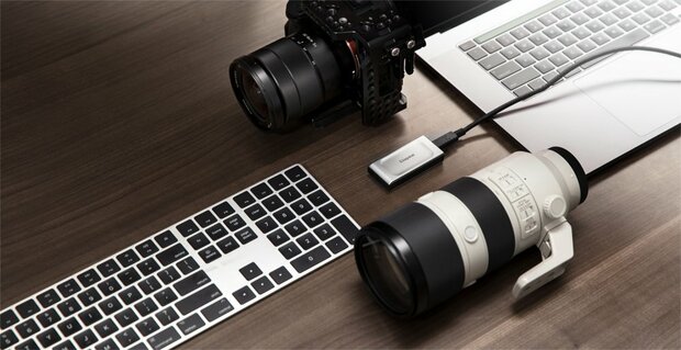 Kingston XS2000 | Externe SSD | 2000GB | USB 3.2 Gen 2x2 | Compact & Snel | Zilver/Zwart