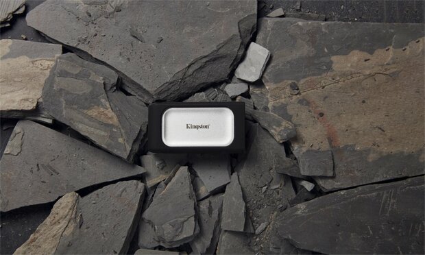 Kingston XS2000 | Externe SSD | 2000GB | USB 3.2 Gen 2x2 | Compact & Snel | Zilver/Zwart