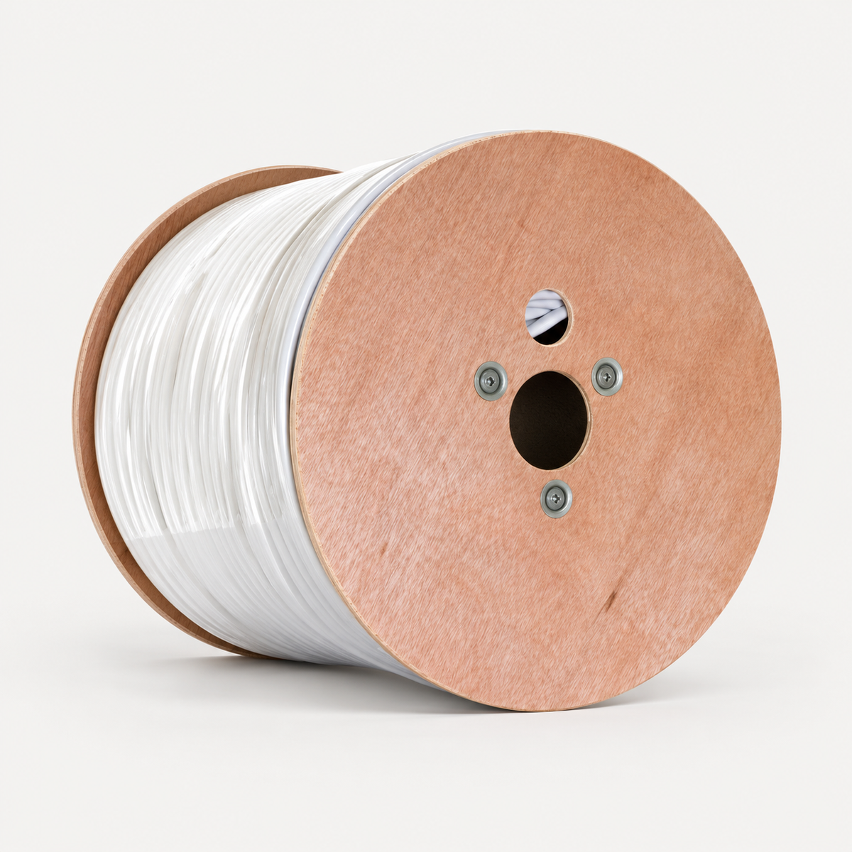 Coax kabels – collectiebeeld met rustige studioachtergrond