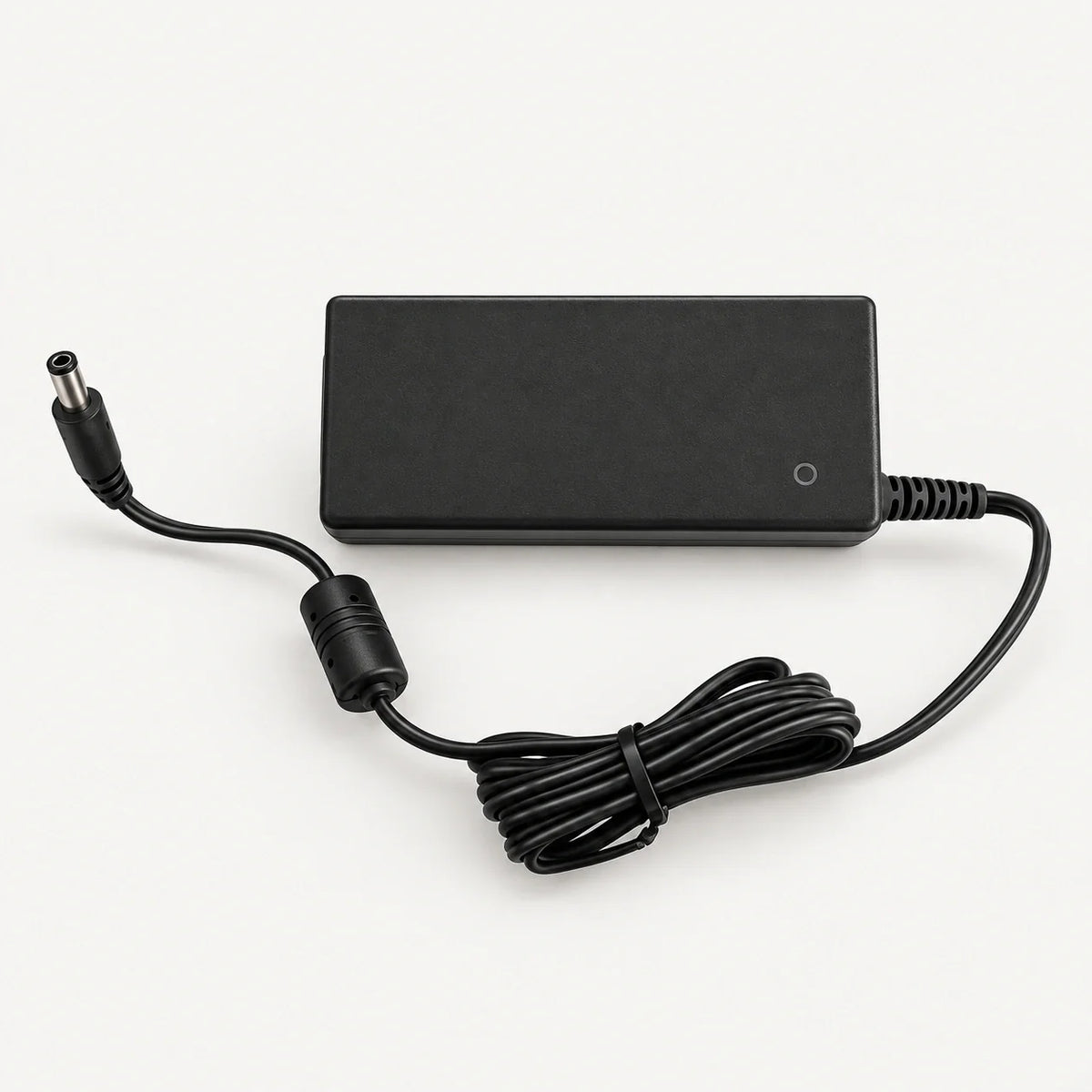 Voeding en adapters — ASAT
