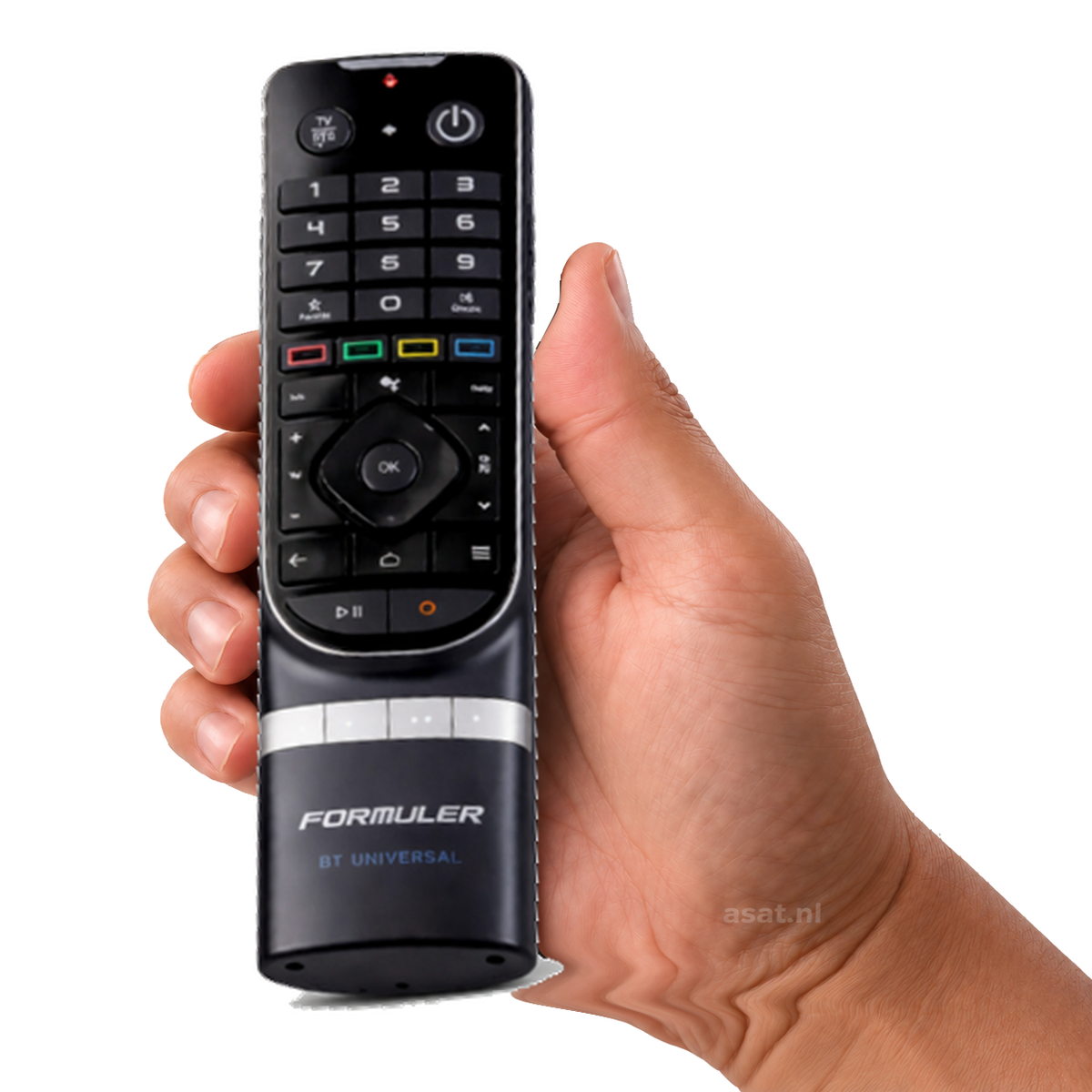 Formuler Remote Control GTV-BT3 Bluetooth + Voice Z12 – originele afstandsbediening in de hand, witte achtergrond, asat.nl