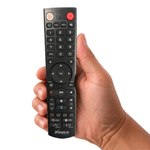 Xsarius Afstandsbediening Android BT RCU-A2 Bluetooth in de hand, witte achtergrond — asat.nl