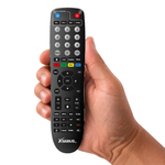 Xsarius Q1, Q2, Q3 en Q4 Afstandsbediening - Tv programmeer functie – originele afstandsbediening in de hand, witte achtergrond, asat.nl